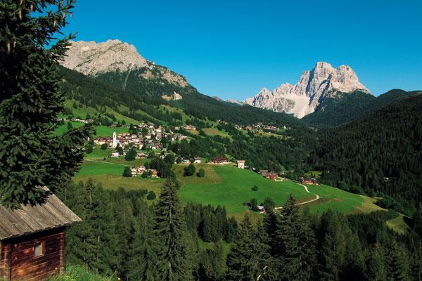 Garni La Rondine Hotel Selva di Cadore Kültér fotó
