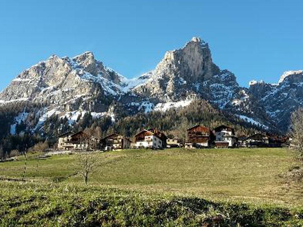 Garni La Rondine Hotel Selva di Cadore Kültér fotó